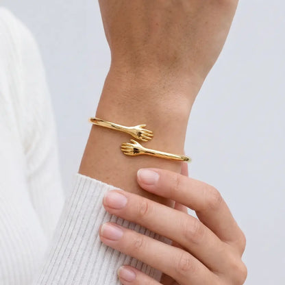 Wrapped in Love - Gold Hug Bracelet